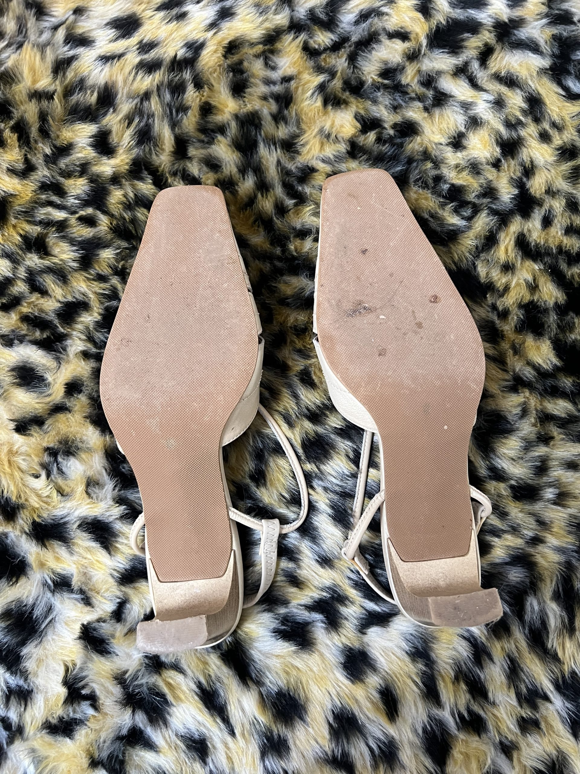 Brand New Cream Pointed-Toe Slingback Kitten Heels – Size 37 - Image 3