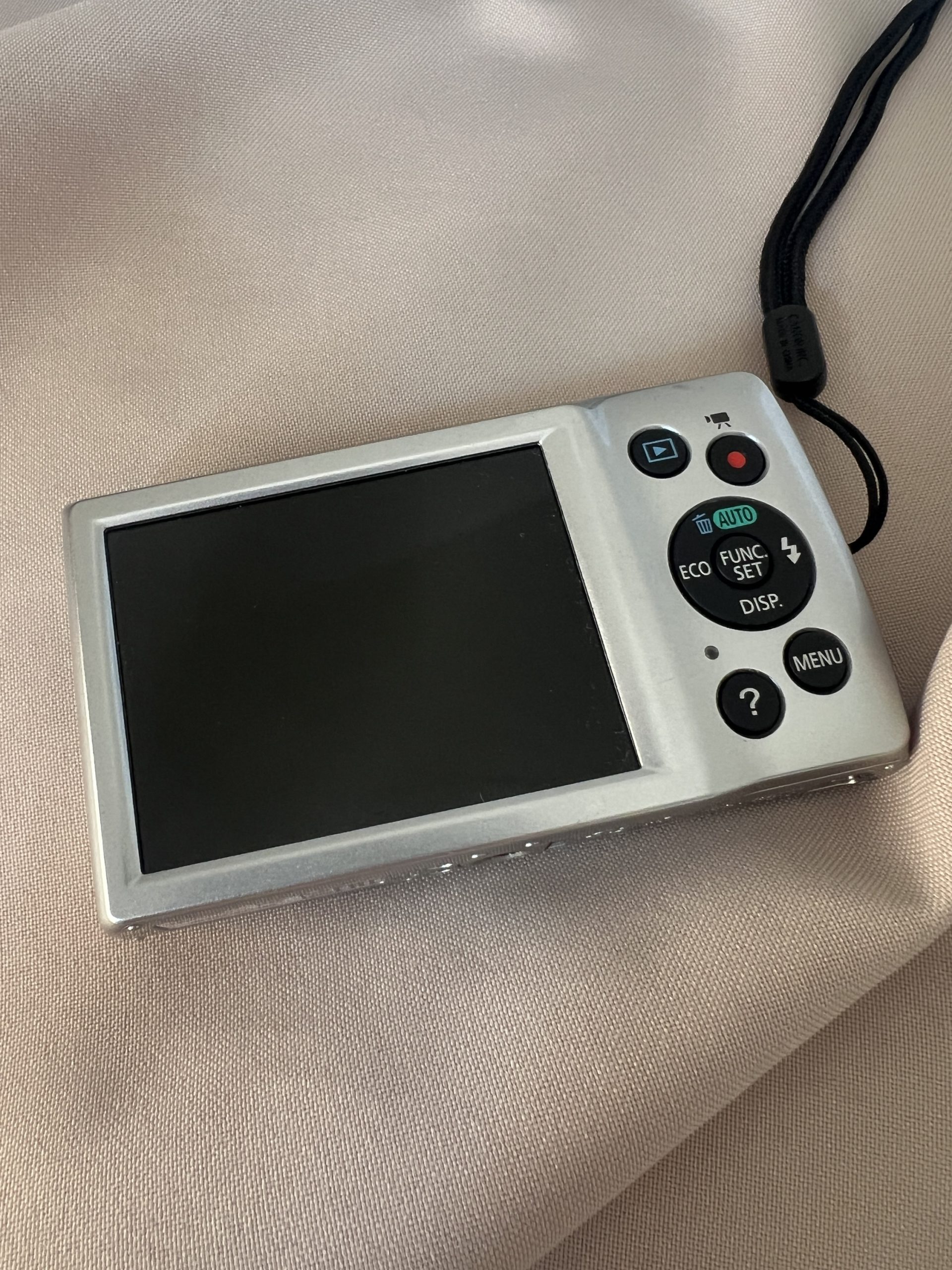 Canon IXUS 145 Digital Camera - Image 5